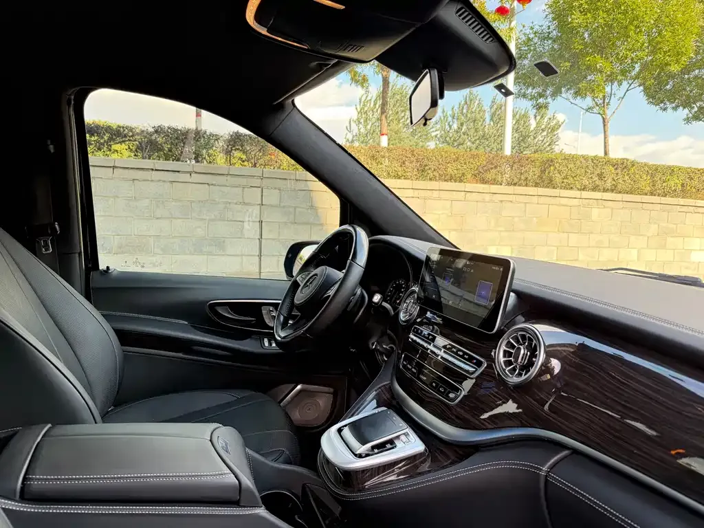Mercedes-Benz Vito 2023 из CN, фото 7