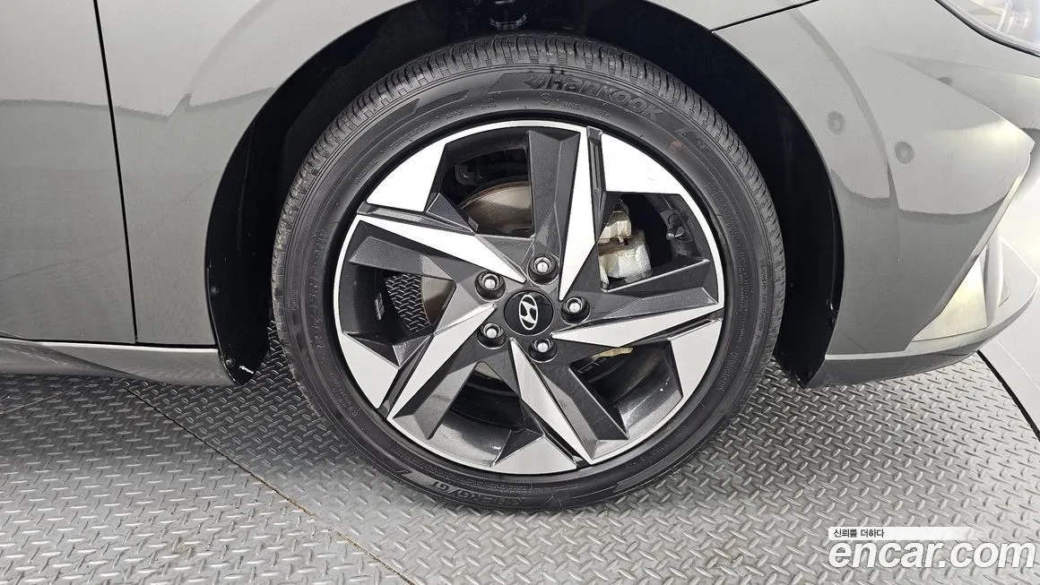 Hyundai AVANTE — фото 5