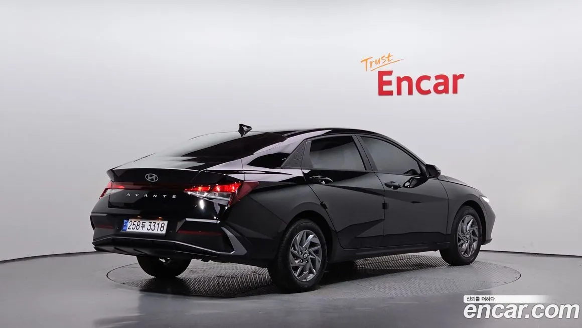 Hyundai AVANTE — фото 2
