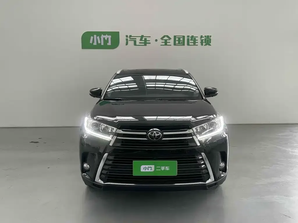 Toyota Highlander — фото 2