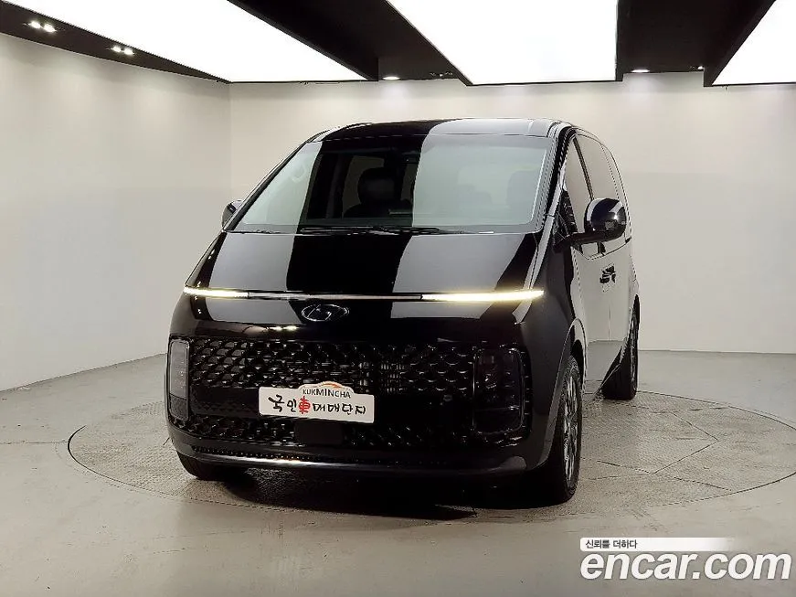 Hyundai Staria 2023 из KR, фото 2