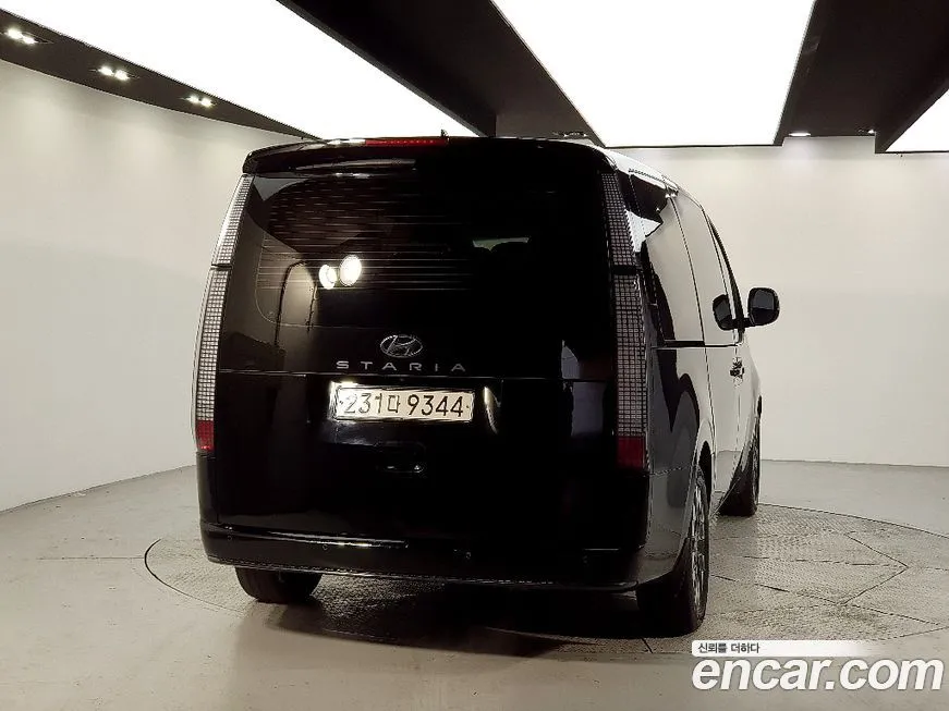 Hyundai Staria 2023 из KR, фото 3