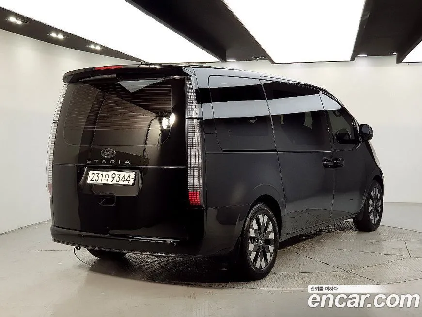 Hyundai Staria 2023 из KR, фото 4