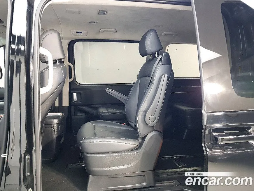 Hyundai Staria 2023 из KR, фото 9