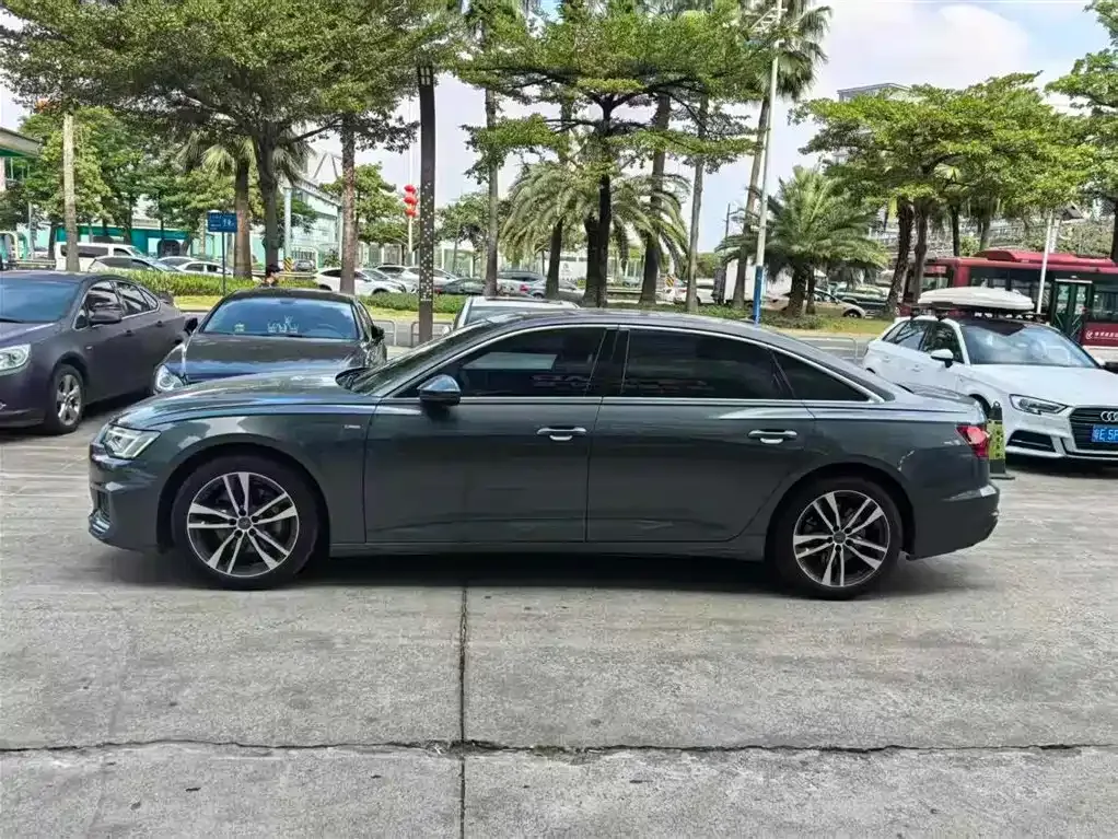 Audi A6L — фото 6