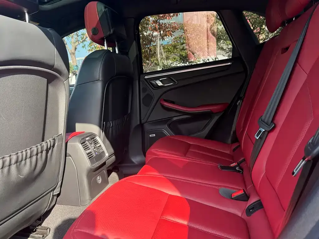 Porsche Macan 2023 из CN, фото 7