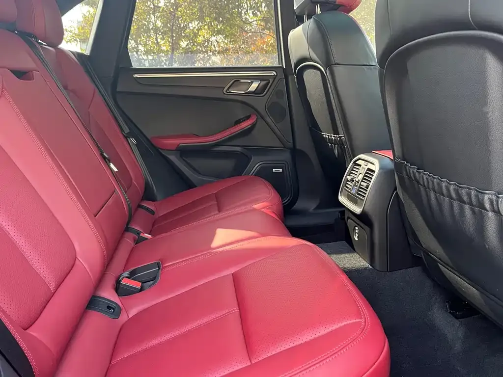 Porsche Macan 2023 из CN, фото 8