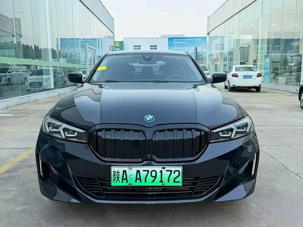 BMW i3 — фото 1