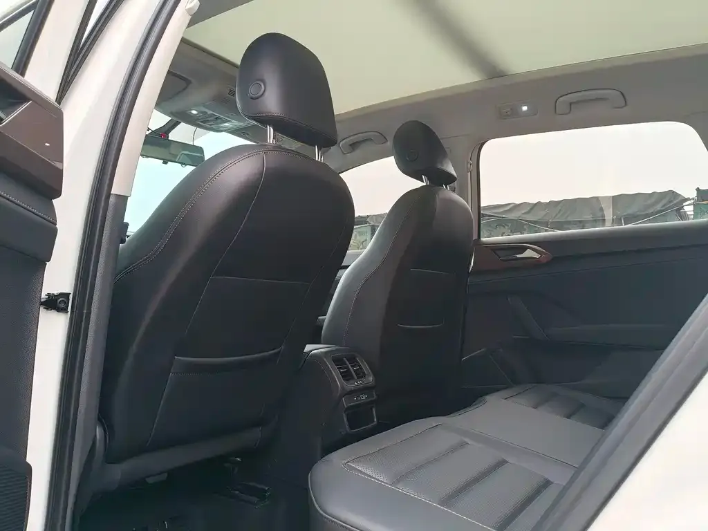 Volkswagen Tharu 2022 из CN, фото 5