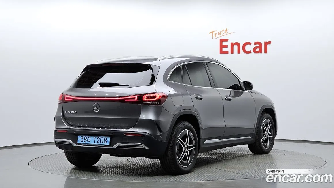 Mercedes-Benz EQA 2022 из KR, фото 2