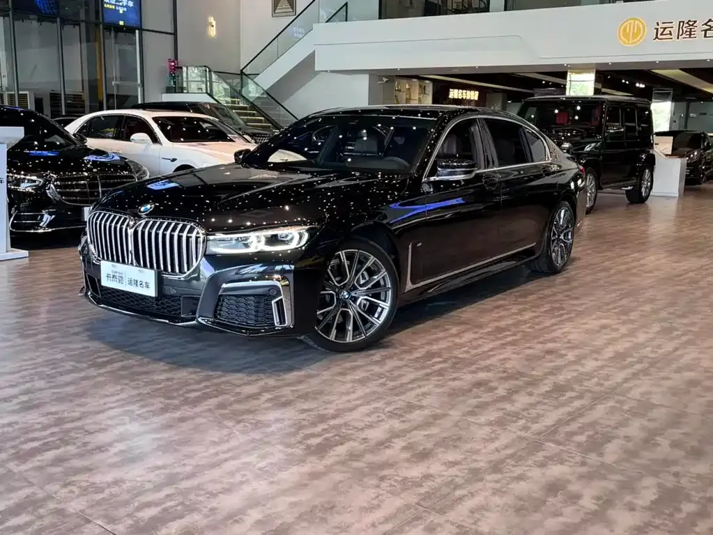 BMW 7 Series 2022 из CN, фото 1