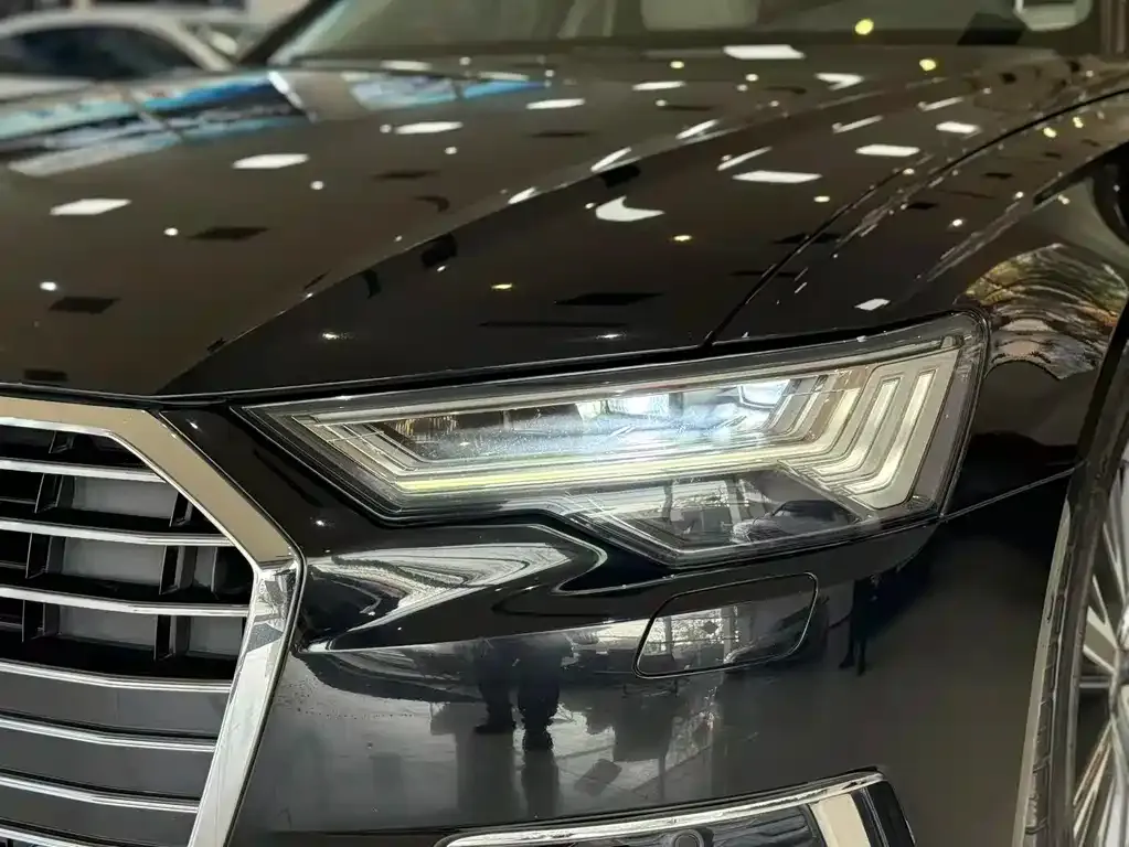 Audi A6L — фото 5