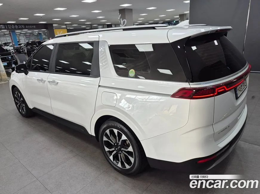 Kia Carnival — фото 2