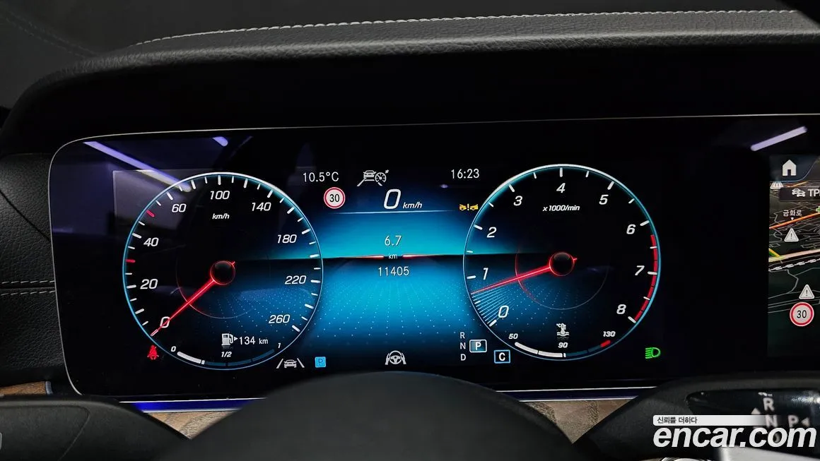 Mercedes-Benz E-Class 2022 из KR, фото 8