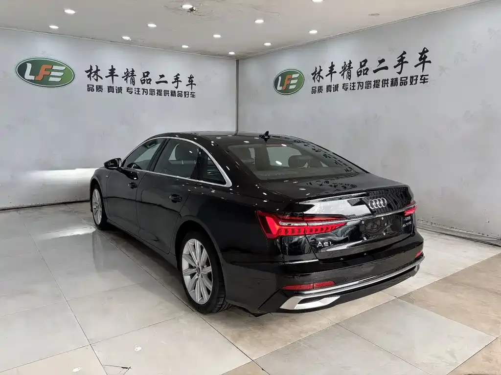 Audi A6L 2024 из CN, фото 8