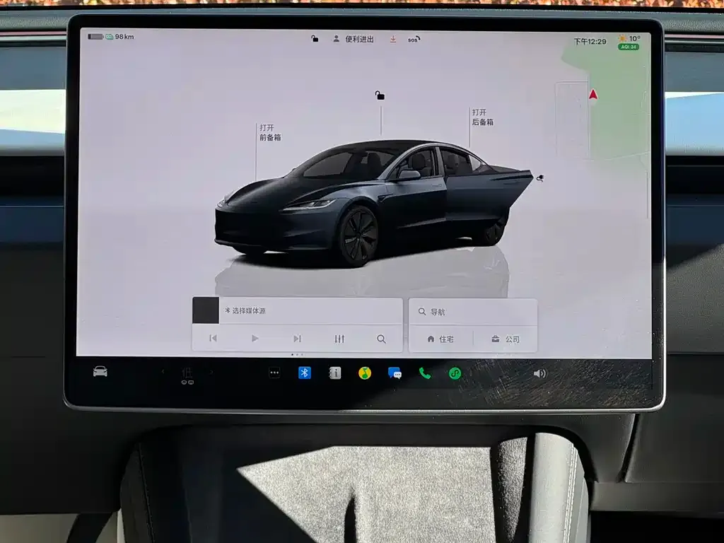 Tesla Model 3 — фото 10