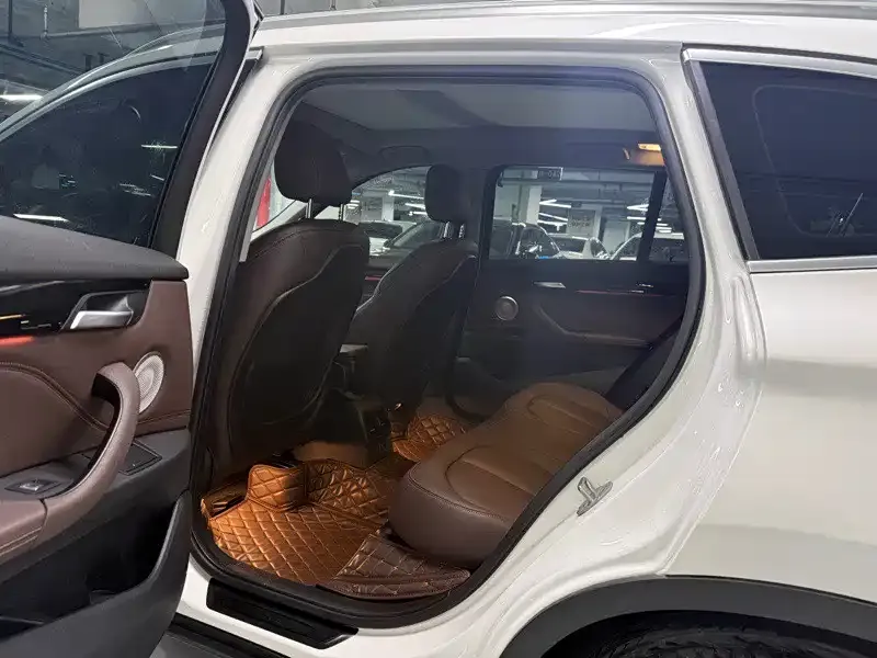 BMW X1 2023 из CN, фото 8