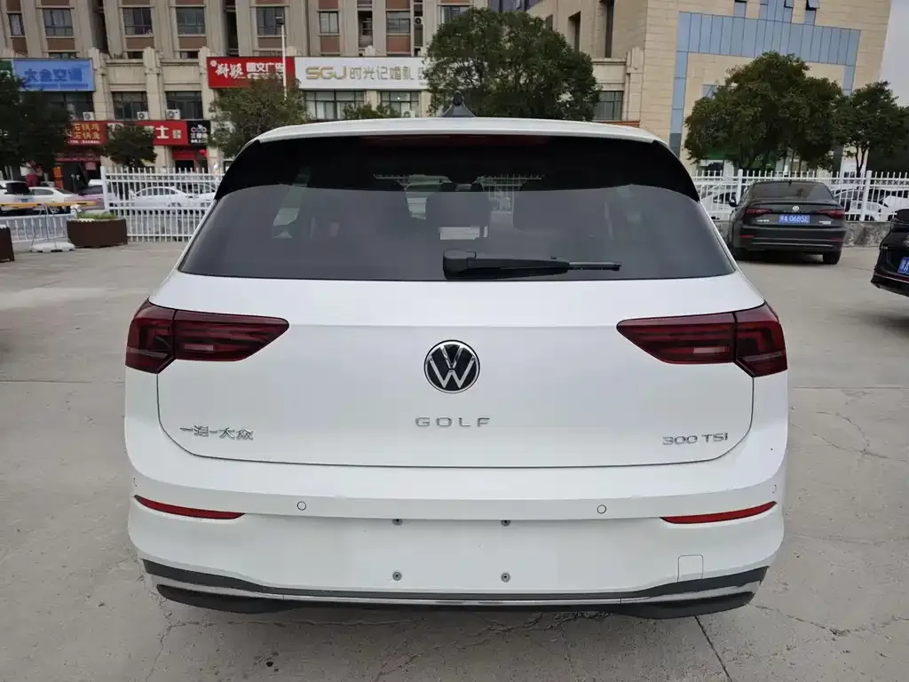 Volkswagen Golf 2025 из CN, фото 7