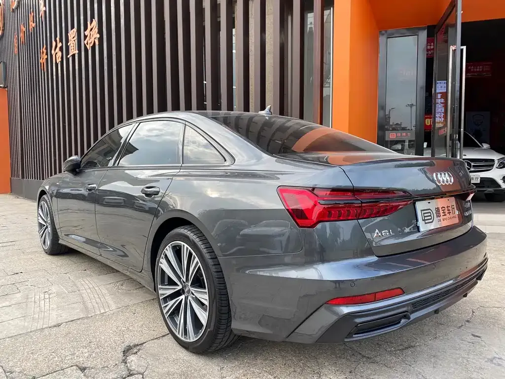 Audi A6L 2021 из CN, фото 10