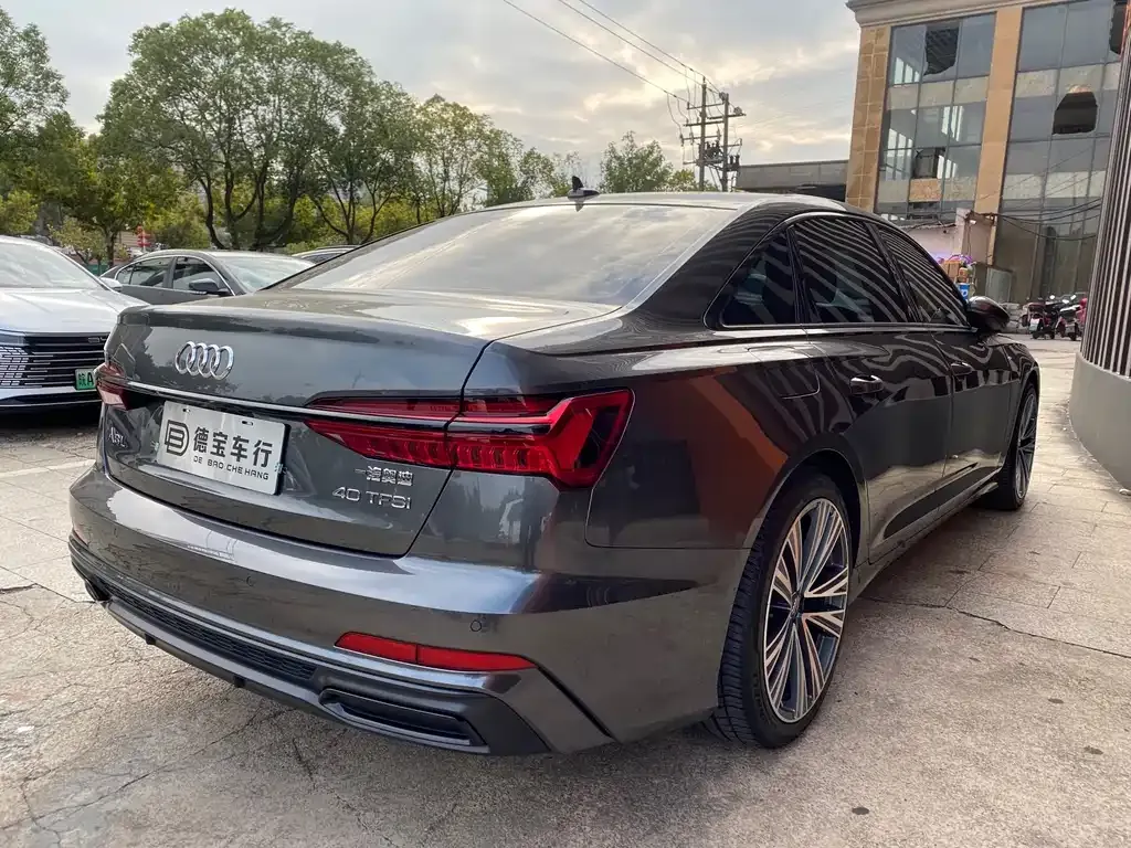 Audi A6L 2021 из CN, фото 9