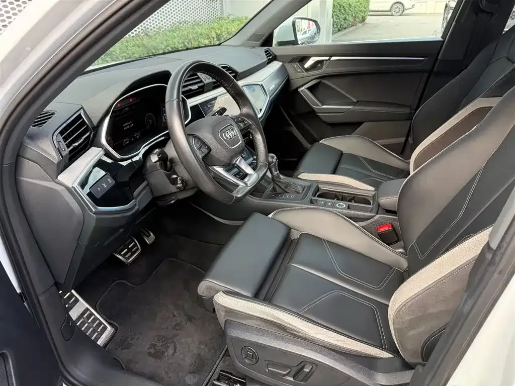 Audi Q3 2023 из CN, фото 5