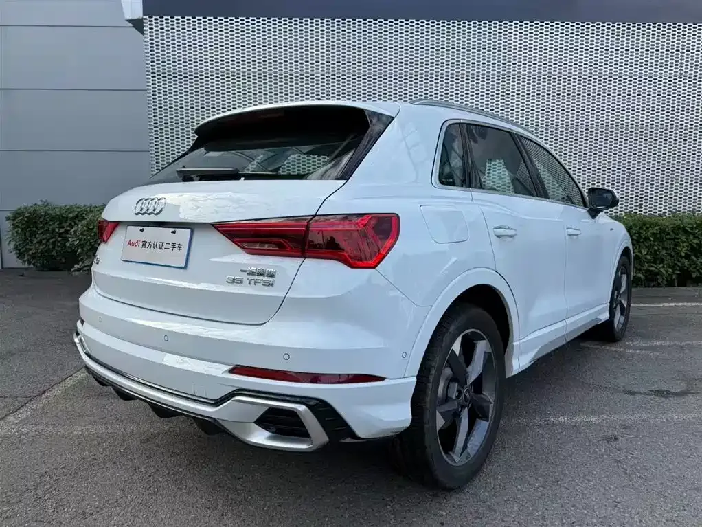 Audi Q3 2023 из CN, фото 8