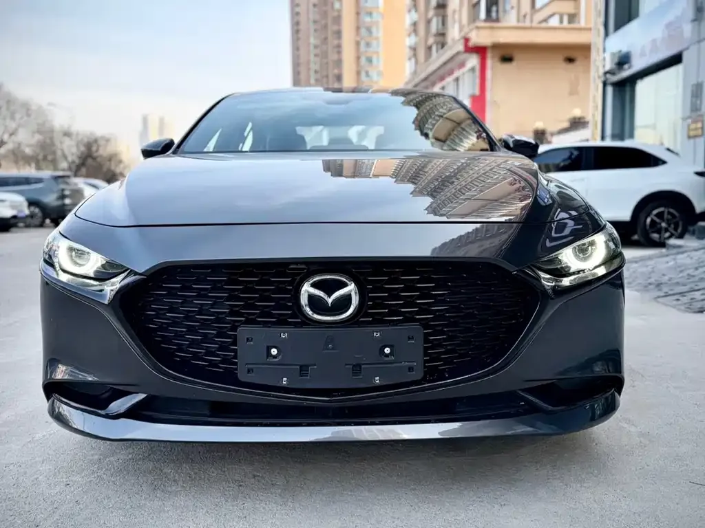 Mazda 3 Axela 2022 из CN, фото 2