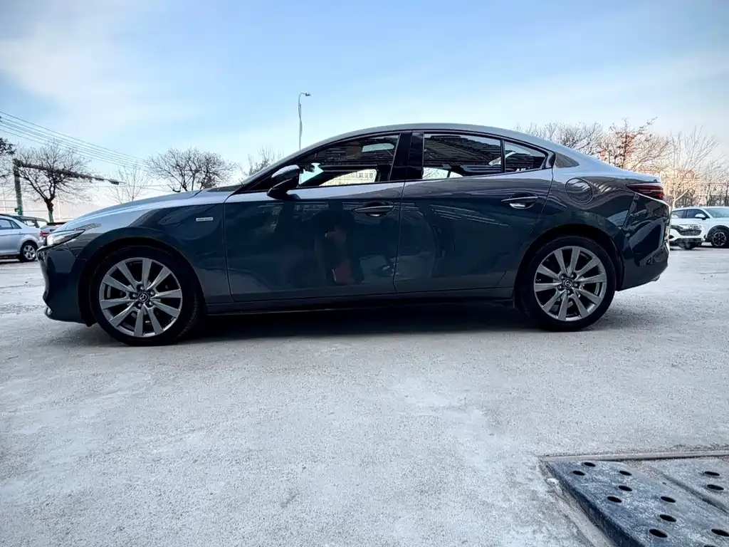 Mazda 3 Axela 2022 из CN, фото 3