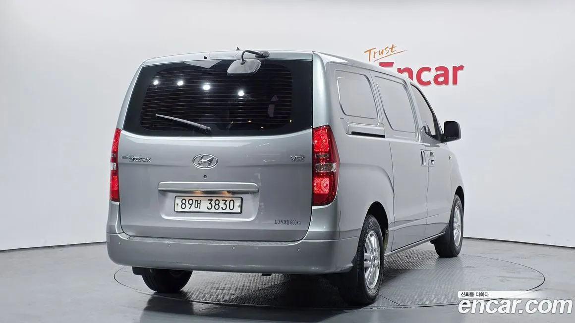 Hyundai Starex — фото 2