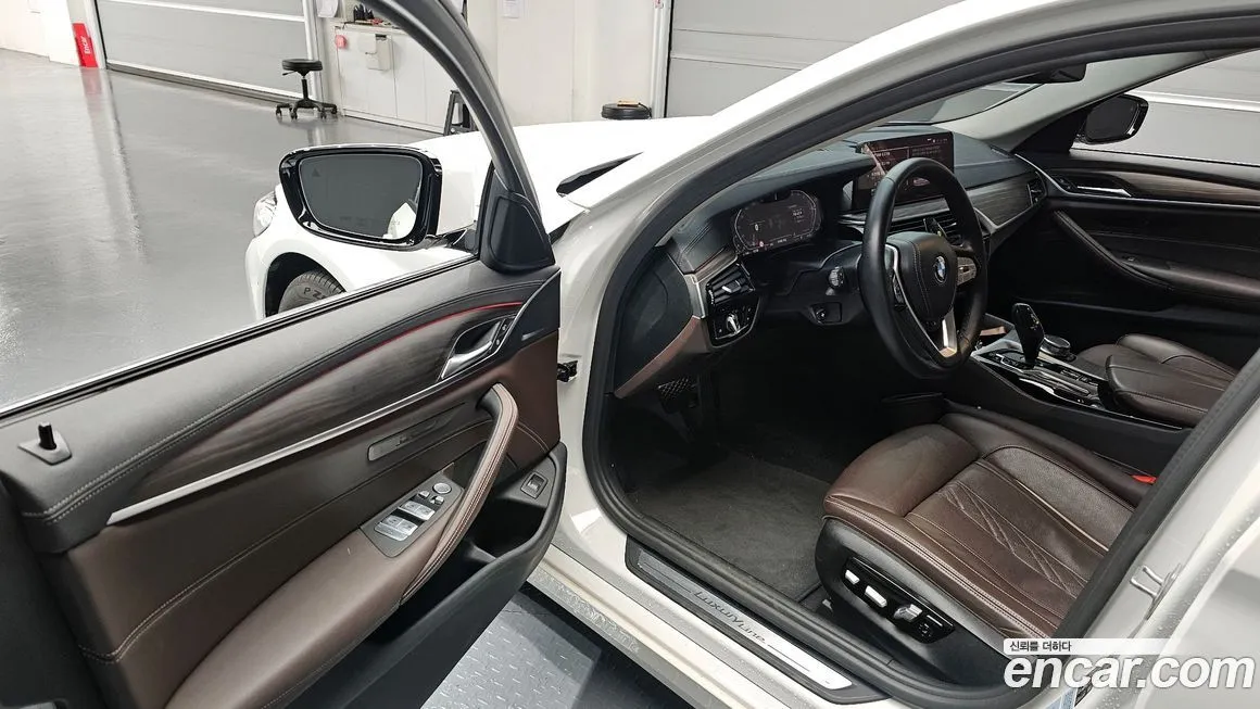 BMW 5-Series 2021 из KR, фото 10