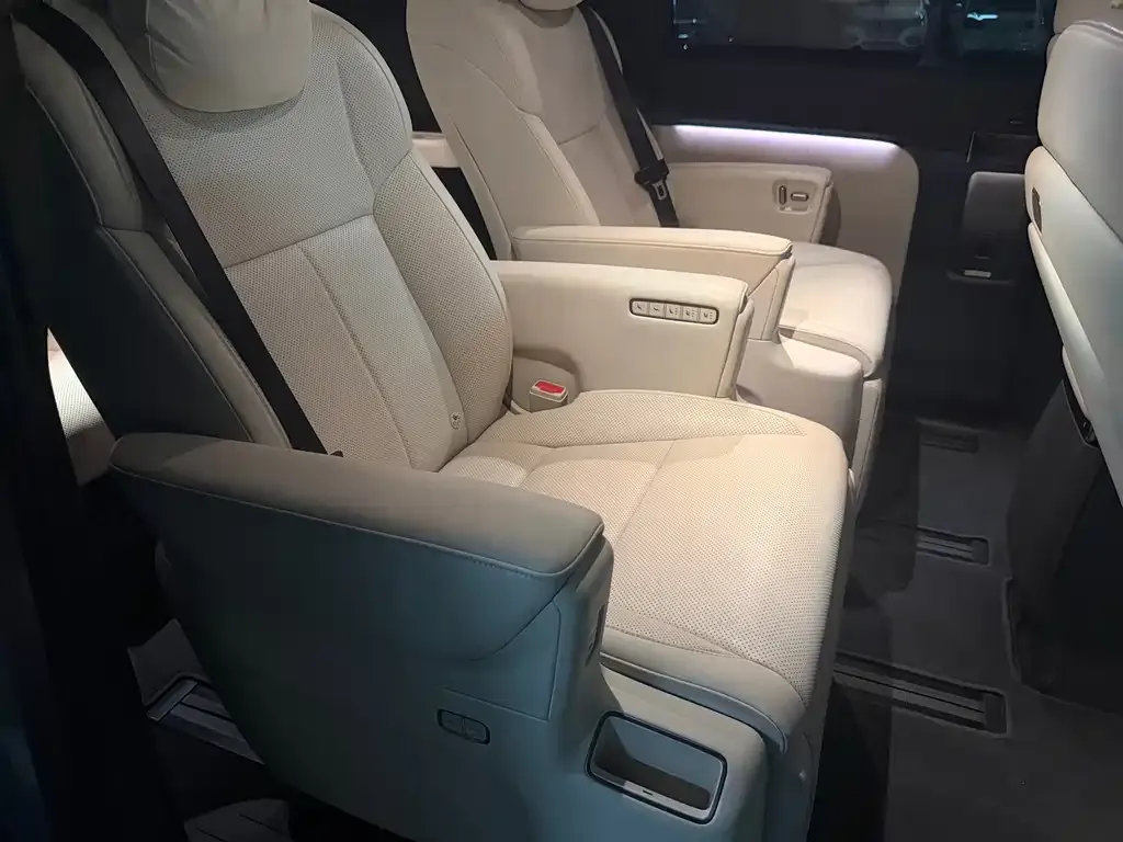 Li Auto MEGA 2025 из CN, фото 6