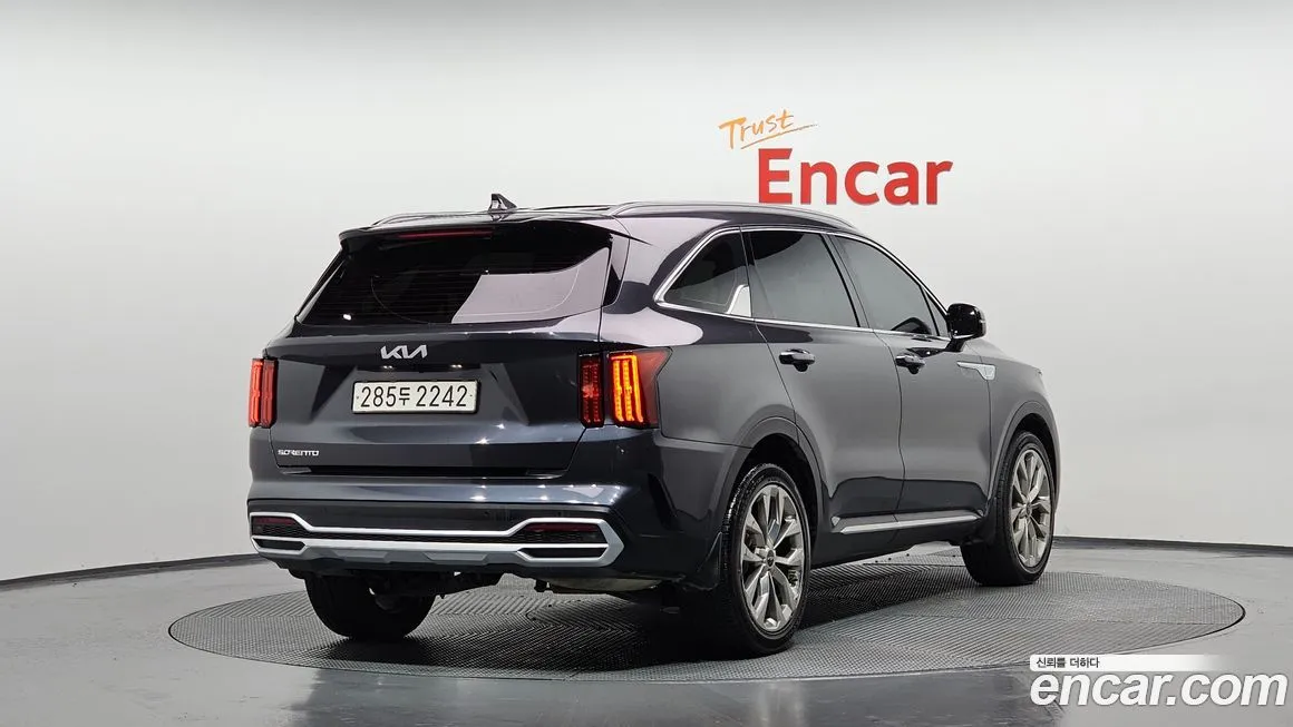 Kia Sorento 2023 из KR, фото 2