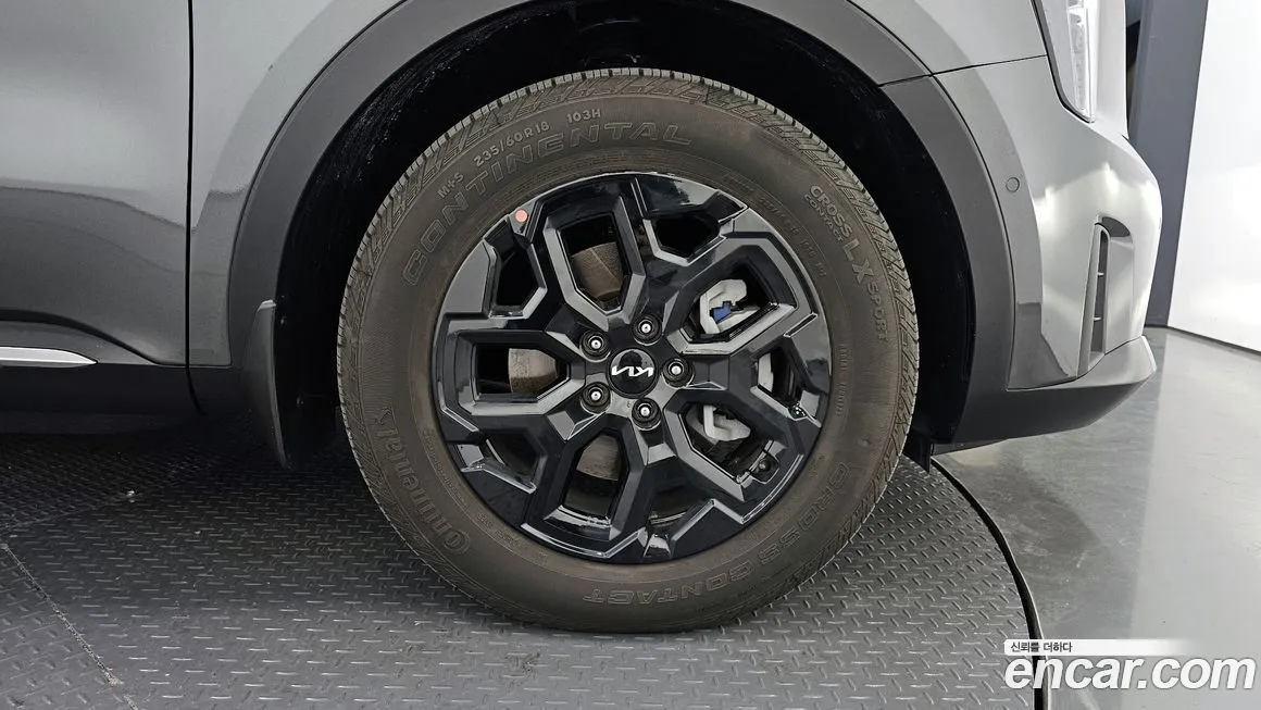 Kia Sorento — фото 5