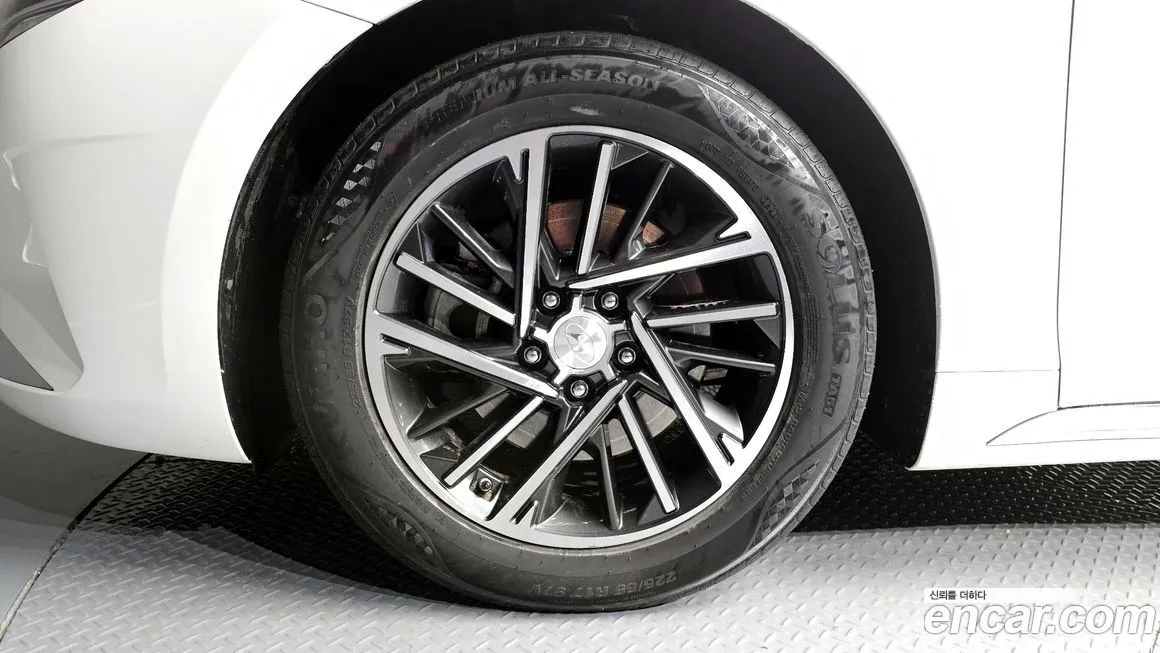Hyundai Grandeur 2021 из KR, фото 5