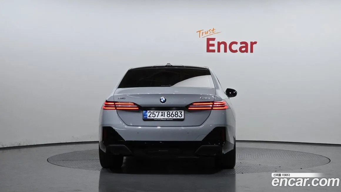 BMW 5-Series 2025 из KR, фото 4