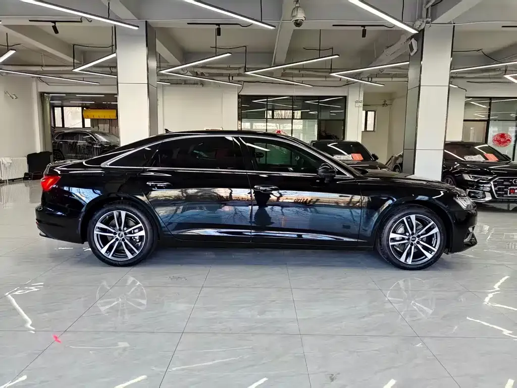 Audi A6L — фото 2