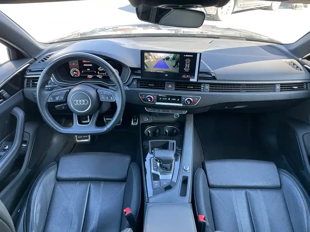 Audi A4L 2023 из CN, фото 6
