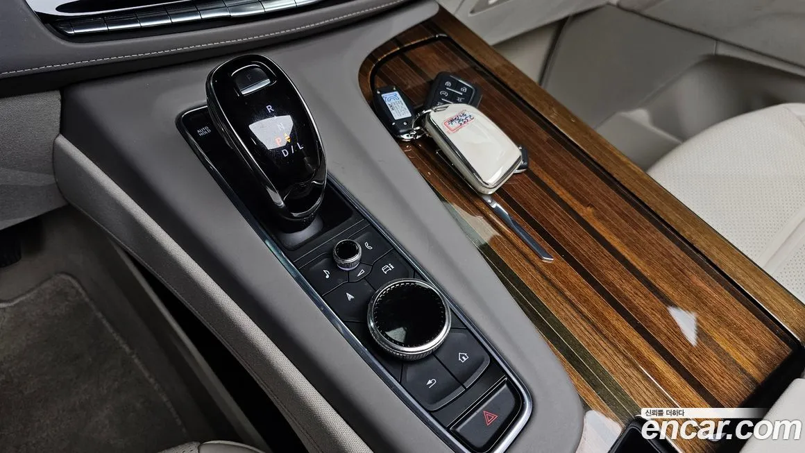 Cadillac Escalade 2021 из KR, фото 9