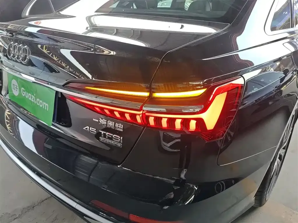Audi A6L 2023 из CN, фото 8