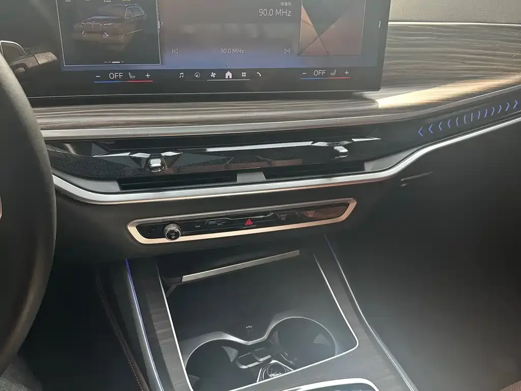 BMW X7 2024 из CN, фото 6