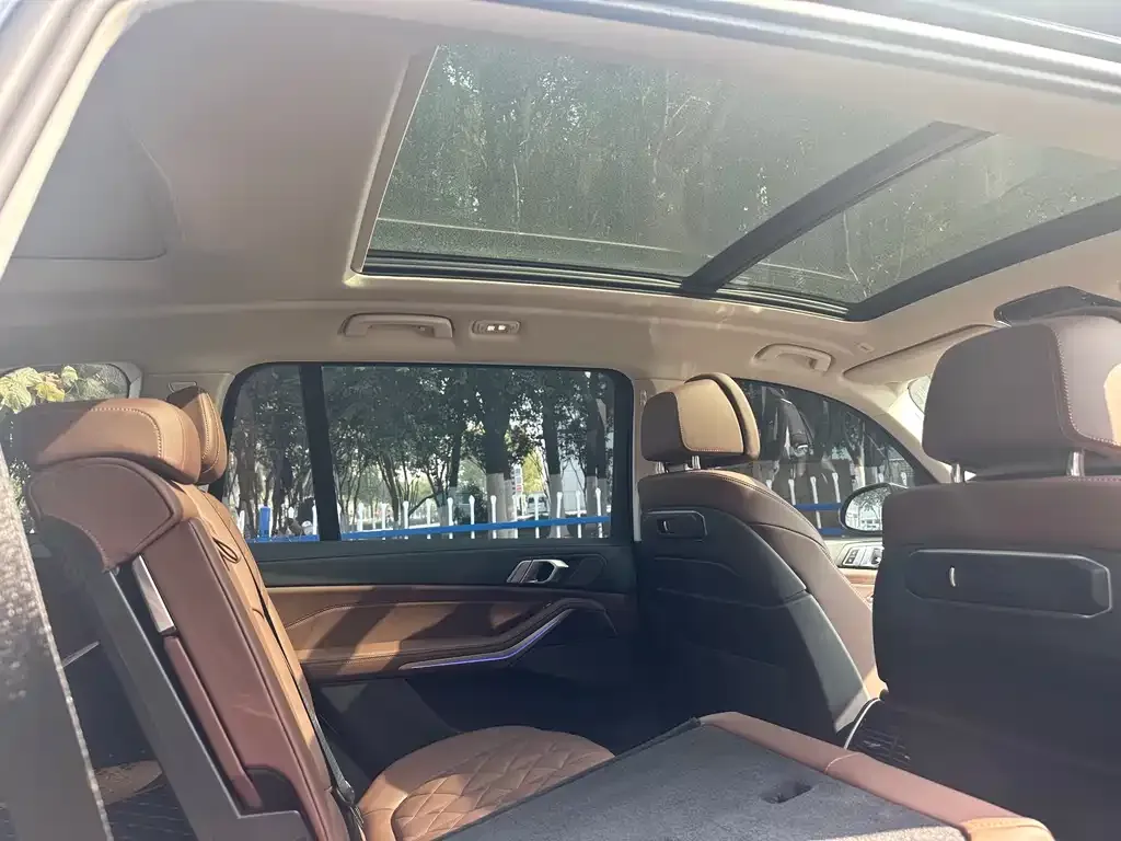 BMW X7 2024 из CN, фото 8