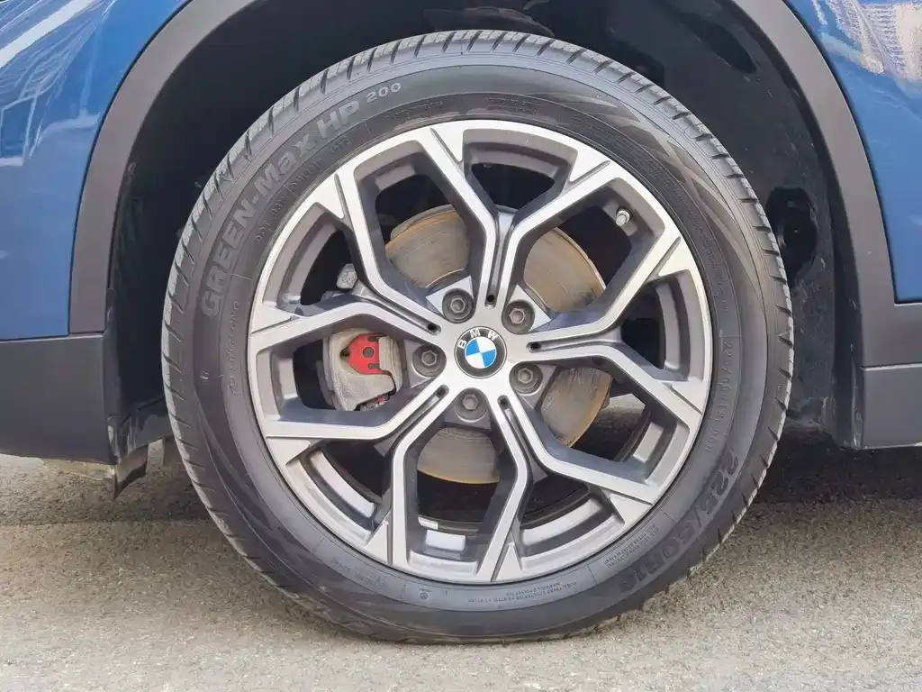 BMW X1 — фото 10