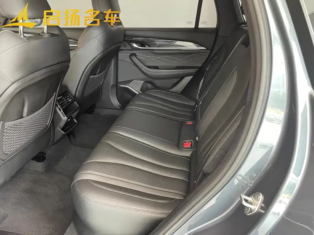 Geely Xingyue L — фото 6