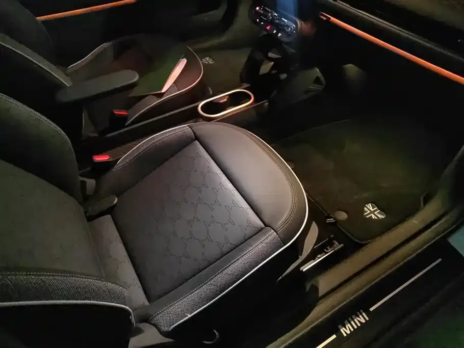 [object Object] MINI COOPER EV 2025 из CN, фото 8