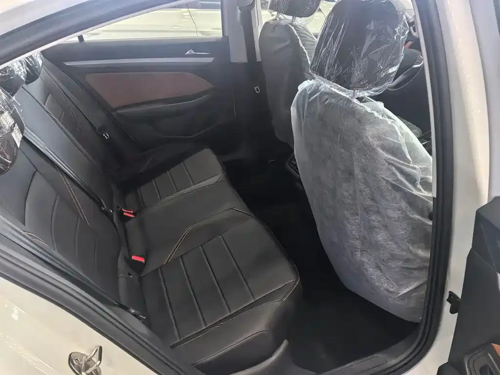 Volkswagen Bora 2025 из CN, фото 4