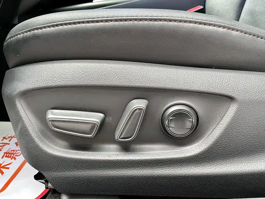 Toyota Camry 2023 из CN, фото 6