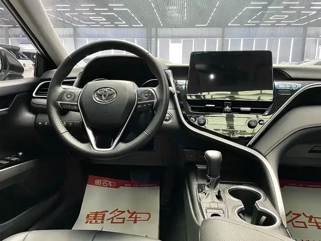 Toyota Camry 2023 из CN, фото 8