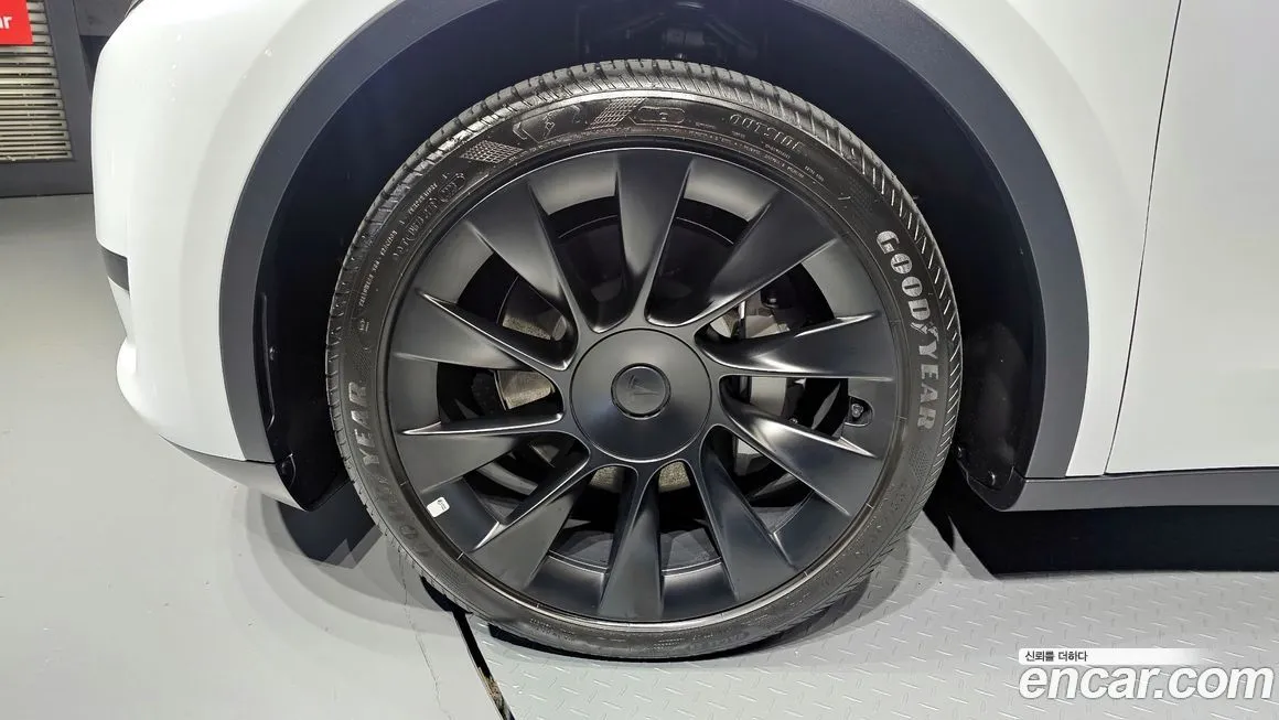 Tesla Model Y 2024 из KR, фото 5