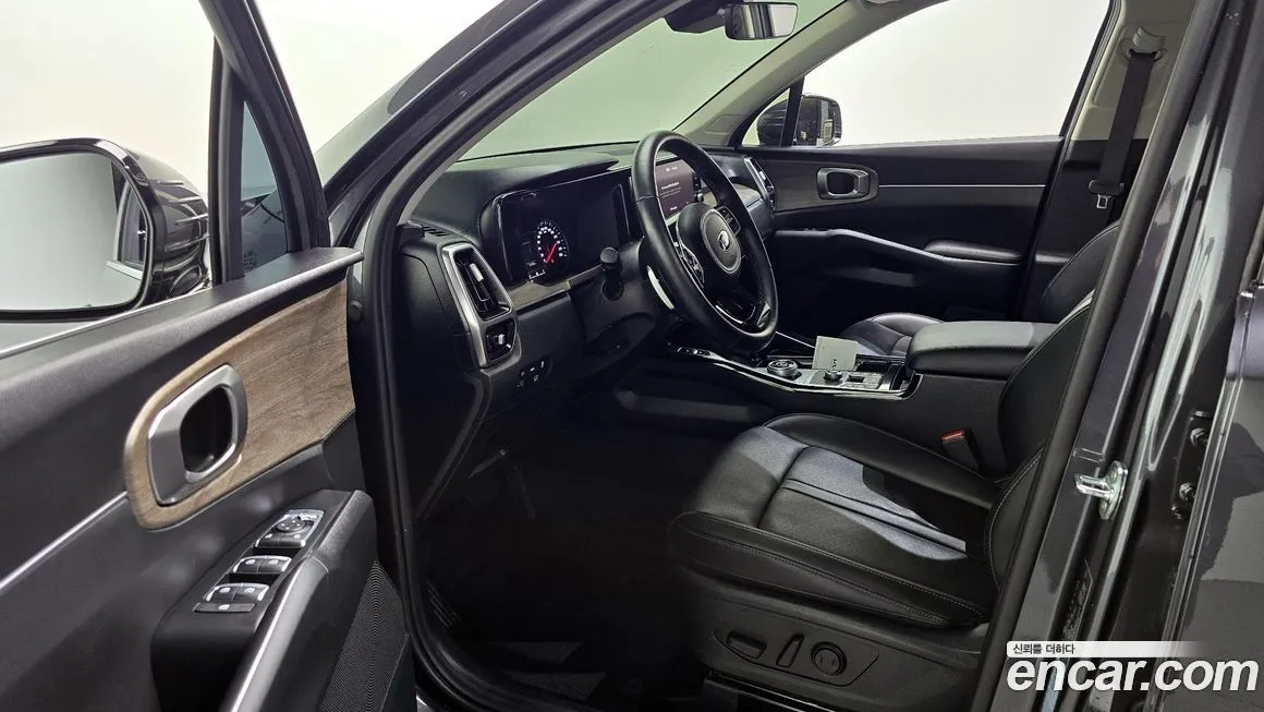 Kia Sorento — фото 10
