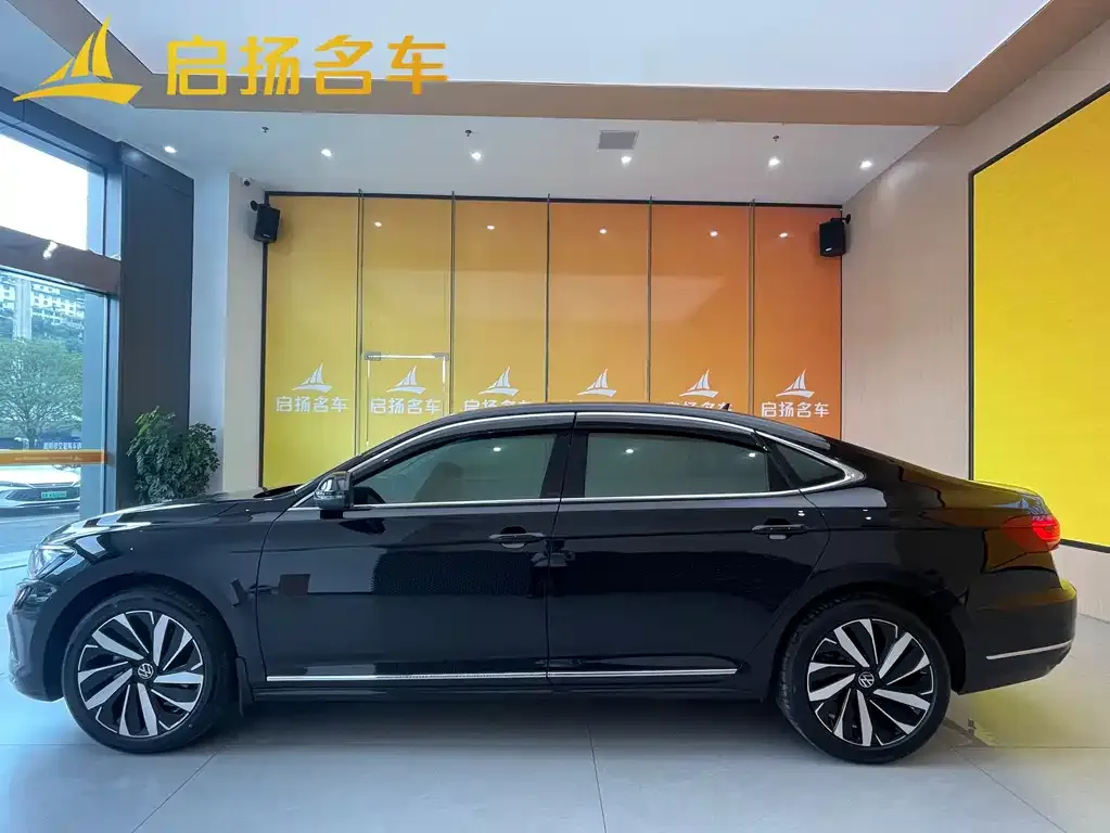 Volkswagen Passat 2024 из CN, фото 4